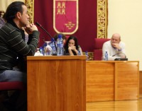 El PP saca adelante las cuentas de 2015 en solitario