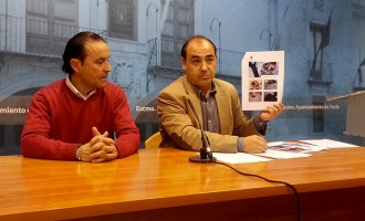 El concejal de jardines asegura que “Castillo Mora no ha visto los árboles con los ojos de la cara” El concejal de jardines asegura que “Castillo Mora no ha visto los árboles con los ojos de la cara”