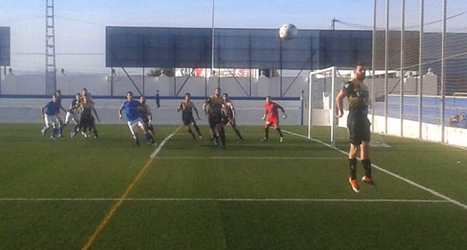El Yeclano vuelve a mostrar su peor cara fuera de casa