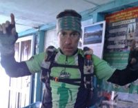 Manuel Ruiz culmina su hazaña en el Everest