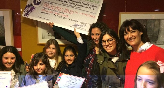 El colegio La Paz consigue el primer premio regional de sensibilización sobre la discapacidad