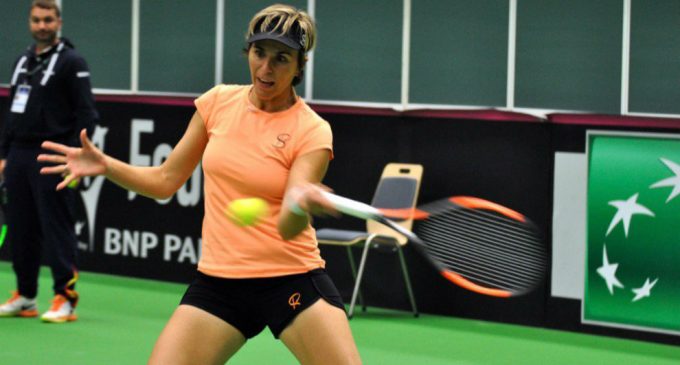Martina Hingis deja sin cuartos de Indian Wells a María José Martínez