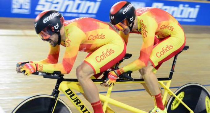 Los ciclistas españoles de Tokio 2020 llevarán cascos de Yecla