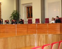 La propuesta de apoyo a PAS escenifica en el pleno el distanciamiento de PP y Ciudadanos