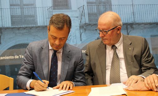 El Ayuntamiento firma la compra del edificio de Cazadores