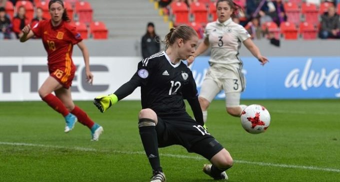 Los penaltis vuelven a dejar sin oro a Eva Navarro