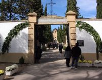 ¿Cementerio público o gestionado por la Iglesia?