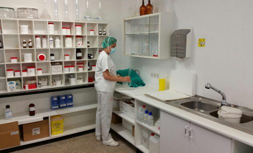 La Consejería de Salud destina 150.000 euros para mejorar la farmacia del hospital de Yecla