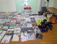 La Policía Local incauta prendas falsificadas por valor de 6.000 euros