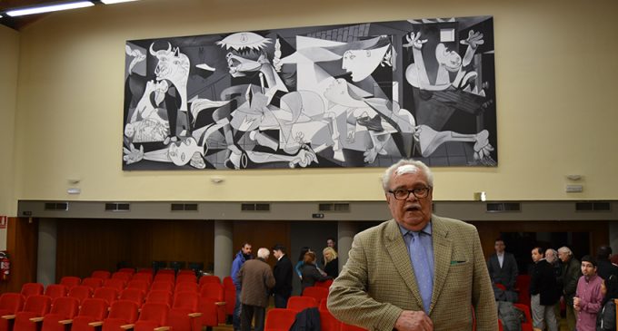 Fallece el pintor yeclano Tomás Martínez, admirador de Picasso